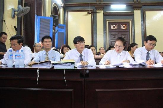 Sau vụ kiện với đại gia công nghệ, Facebook mẹ và luật sư của Hoa hậu Phương Nga bị đánh sập