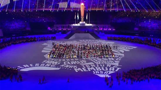 Bế mạc SEA Games 29: Bữa tiệc âm thanh, ánh sáng bắt đầu