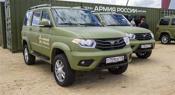 Soi chiếc SUV được tin cậy chở tổng thống Putin trên đất Syria