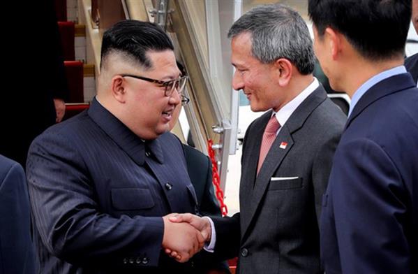 Những hình ảnh đầu tiên của nhà lãnh đạo Kim Jong-un tại Singapore