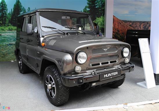 Xe Nga giá 300 triệu ở Sài Gòn