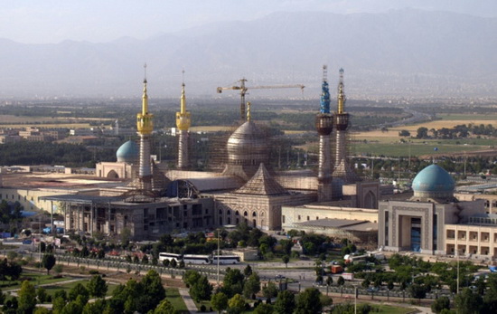 Tấn công kép ở nghị viện và đền thờ tại Iran