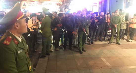 Phong tỏa nhà riêng ông Phan Văn Anh Vũ