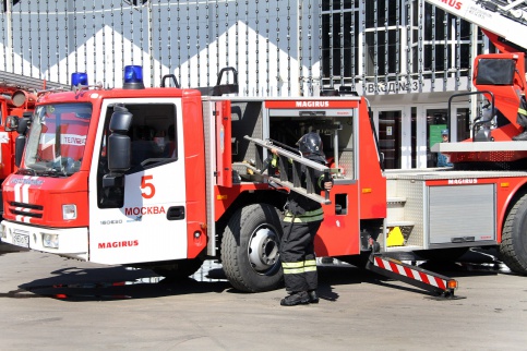 Moskva: 250 người sơ tán khỏi Trung tâm mua sắm Đubrovka