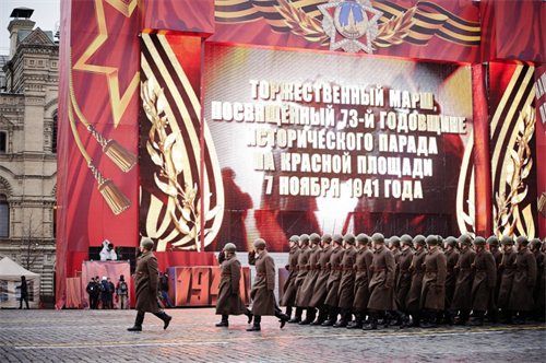 Quảng trường Đỏ sống lại khí thế cuộc duyệt binh huyền thoại