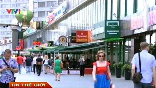 Các nhà đầu tư tiếp tục rút vốn khỏi thị trường Nga