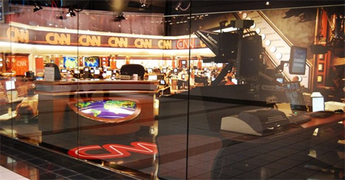 Nga thay đổi luật, CNN đành “khăn gói” ra đi