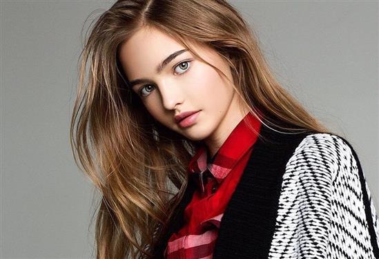 Vẻ ngoài xinh như búp bê của siêu mẫu 13 tuổi hot nhất nước Nga