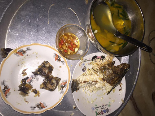 Ứa nước mắt với mâm 