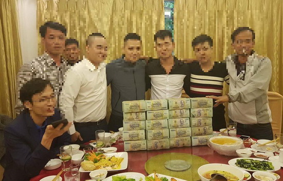 Kỷ lục sim VIP 11 số: Vừa trao tay 9 tỷ tiền tươi tối nay?