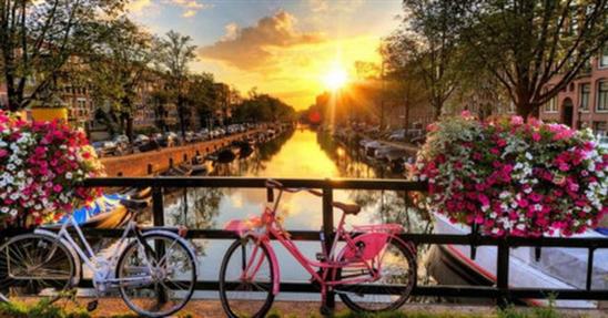 Lạc lối ở những xứ sở hạnh phúc nhất thế giới