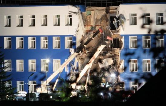 Sập mái doanh trại quân đội Nga, 13 binh sỹ thiệt mạng