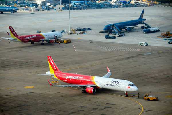 Tàu bay A320 bị phát hiện mất đèn hạ cánh tại Tân Sơn Nhất