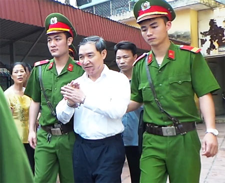 Phúc thẩm Dương Chí Dũng: Thêm tài liệu mới từ Nga, dừng tòa để xem xét