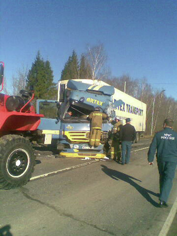 Nga: Xe buýt chở công nhân gặp nạn, 3 người thiệt mạng