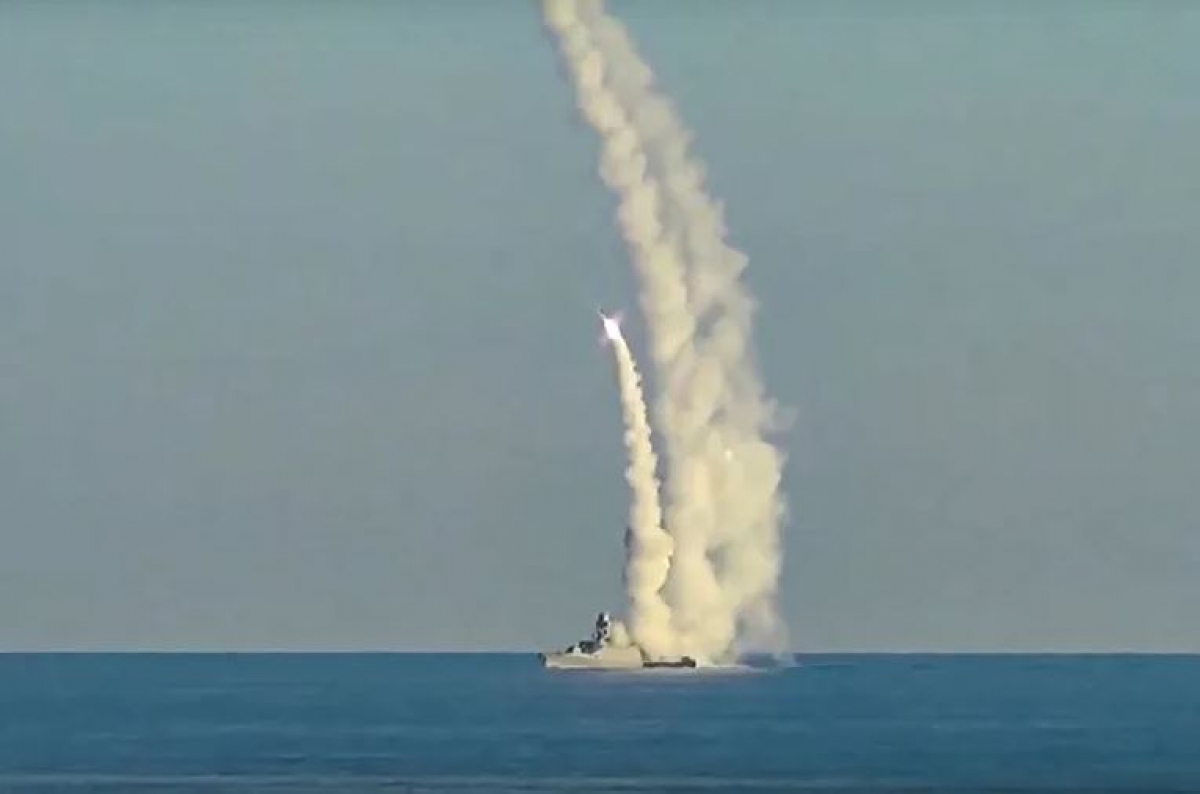Tass: Hạm đội Biển Đen đẩy lùi cuộc tập kích vào tàu chiến Nga ở Crimea
