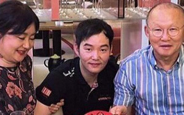Con trai duy nhất của HLV Park Hang Seo: Từ bỏ bóng đá vì áp lực, từng nói 1 câu đặc biệt dẫn đến thành công hiện tại của bố
