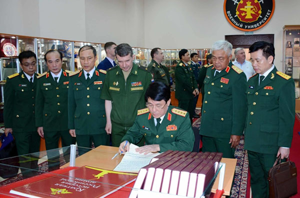 Một số hình ảnh hoạt động của Đại tướng Lương Cường tại LB Nga