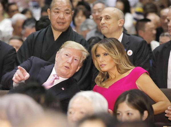 TT Trump khiến người Nhật thích thú khi đi xem sumo