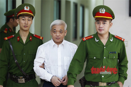Ông Trần Ngọc Thanh ngất xỉu trong phiên phúc thẩm Bầu Kiên