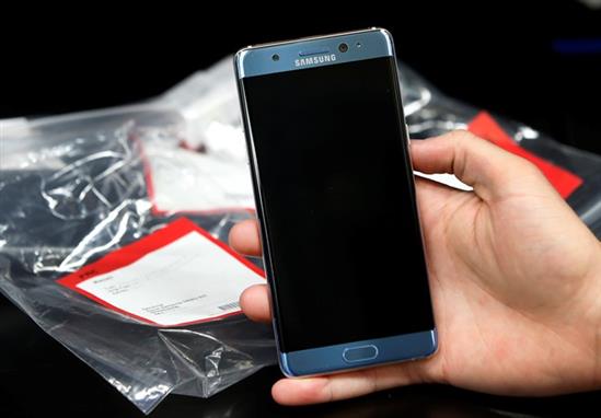 Máy bay trễ giờ vì hành khách đặt Wi-Fi là ''Galaxy Note 7''