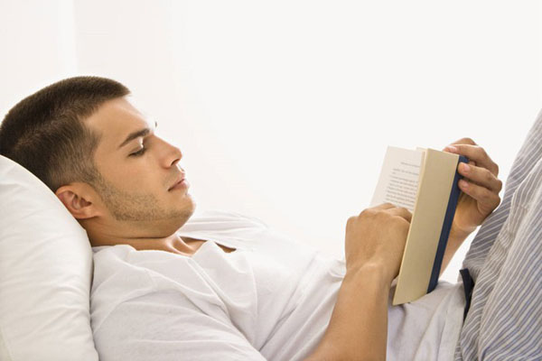 Tập thể dục trước khi ngủ đúng hay sai?