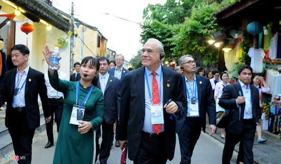 Lãnh đạo Tài chính cấp cao APEC tham quan phố cổ Hội An
