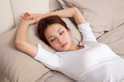 Vì sao khi ngủ nhiều hơn thì lại mệt hơn? Mẹo ngủ 5 phút tương đương với 6h