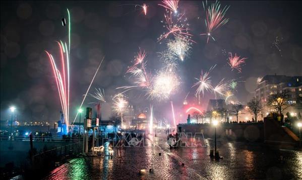 Thế giới tưng bừng không khí mừng Năm mới 2019