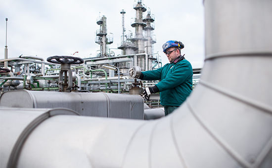 OPEC đạt được thỏa thuận cắt giảm sản lượng dầu mỏ