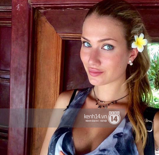 Thích thú loạt ảnh Tân Hoa hậu Thế giới 2015 từng đến và khen Việt Nam là thiên đường