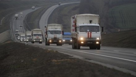 Đoàn xe nhân đạo Nga mang quà Giáng sinh cho trẻ em Ukraine
