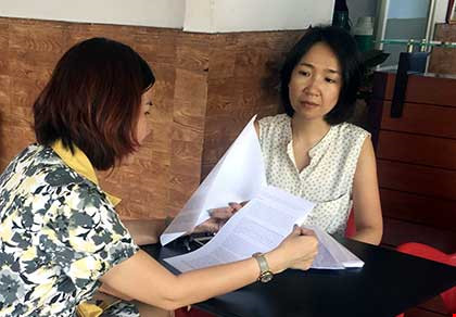 Chồng xin ly hôn, tòa cấm vợ xuất cảnh