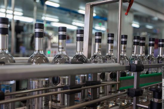 Nga tăng giá vodka