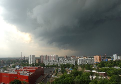 Moskva: Cảnh báo giông gió và mưa đá