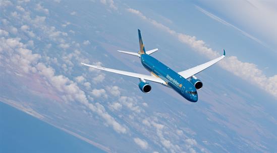 Vì sao máy bay phải 'xếp hàng' trên bầu trời Tân Sơn Nhất?