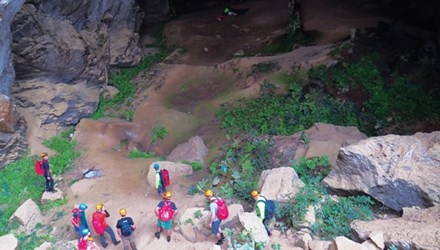 Máy bay rơi ở phim trường King Kong 2