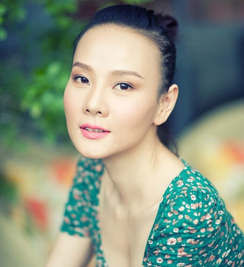 Siêu mẫu Dương Yến Ngọc biết trước sẽ có thảm họa rơi máy bay MH17?