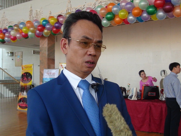 Cộng đồng người Việt tại Vladimir (LB Nga) phản đối Trung Quốc