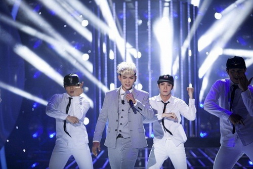 Sơn Tùng lần đầu nói về việc bị chê hát live dở hơn Hoài Lâm