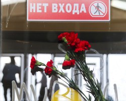 Moskva tưởng niệm các nạn nhân vụ tai nạn tàu điện ngầm