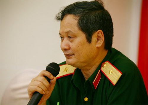 Tang lễ của nhạc sĩ An Thuyên được cử hành theo nghi thức quân đội