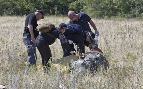 MH17 bị trúng tên lửa không đối không