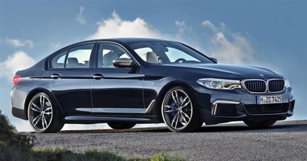 BMW M550i xDrive được trang bị động cơ V8 4.4L