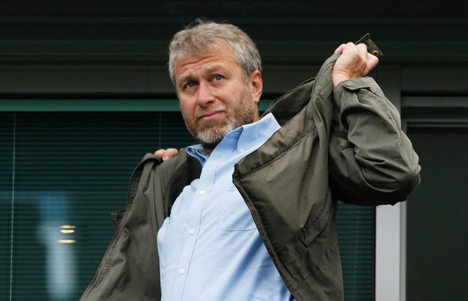 Nỗ lực cứu vớt khối tài sản 15 tỷ USD của tỷ phú Abramovich