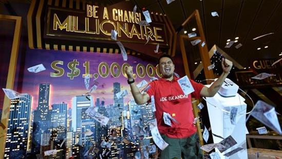 Du khách bất ngờ thành triệu phú nhờ một chuyến du lịch