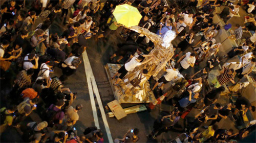 Sinh viên Hong Kong tiếp tục biểu tình