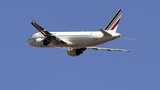 Máy bay Airbus A320 suýt đâm vào vật thể bay không người lái