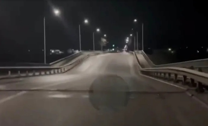 Những vụ tấn công bí ẩn nhằm vào hai cây cầu chiến lược đối với Nga