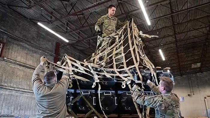 Thụy Sĩ quyết định về việc tái xuất khẩu vũ khí cho Kiev